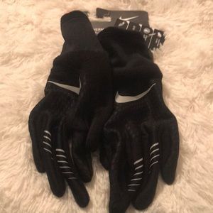 Nike medium Therma-Fit running gloves